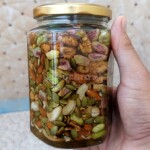 المكسرات بعسل الأوكالبتوس حر.