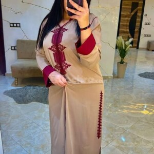 جلابة مرصعة بالطرز الكوردون  وديݣرادي
